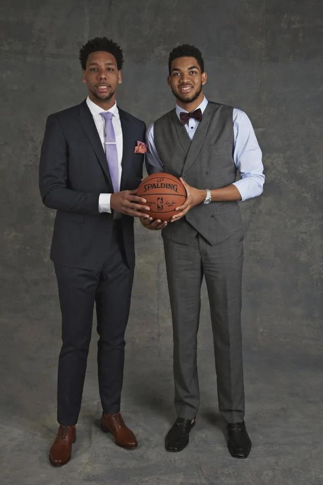 要么吃下一 要么吃下一